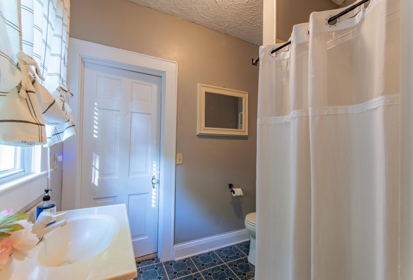 4083 57 HWY, Ramer, Tennessee 38367, 4 Bedrooms Bedrooms, 14 Rooms Rooms,4 BathroomsBathrooms,Residential,For Sale,57,10194813