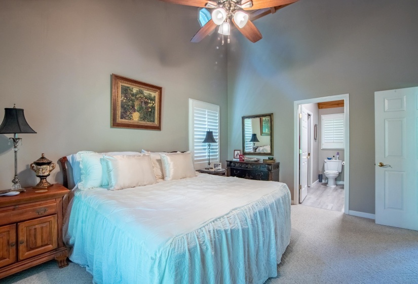 140 RIDGE VIEW DR, Savannah, Tennessee 38372-9999, 5 Bedrooms Bedrooms, 10 Rooms Rooms,4 BathroomsBathrooms,Residential,For Sale,RIDGE VIEW,10208237