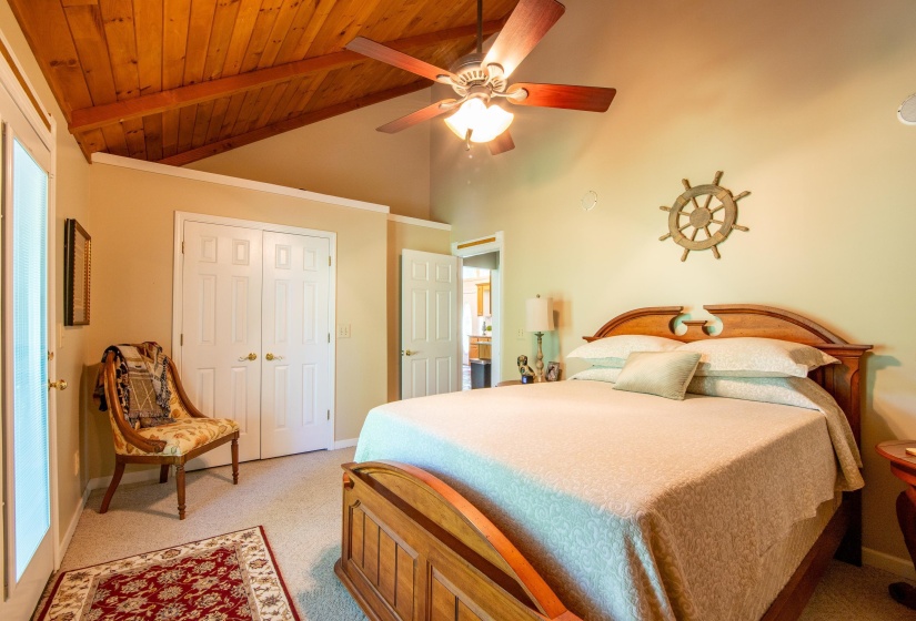 140 RIDGE VIEW DR, Savannah, Tennessee 38372-9999, 5 Bedrooms Bedrooms, 10 Rooms Rooms,4 BathroomsBathrooms,Residential,For Sale,RIDGE VIEW,10208237