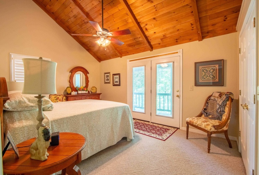 140 RIDGE VIEW DR, Savannah, Tennessee 38372-9999, 5 Bedrooms Bedrooms, 10 Rooms Rooms,4 BathroomsBathrooms,Residential,For Sale,RIDGE VIEW,10208237