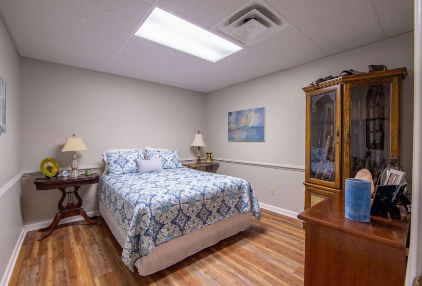 140 RIDGE VIEW DR, Savannah, Tennessee 38372-9999, 5 Bedrooms Bedrooms, 10 Rooms Rooms,4 BathroomsBathrooms,Residential,For Sale,RIDGE VIEW,10208237