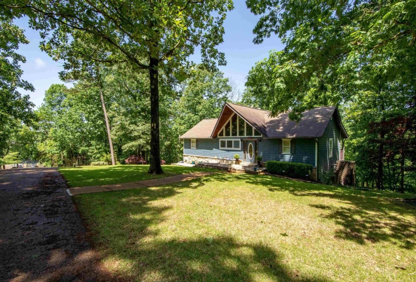 140 RIDGE VIEW DR, Savannah, Tennessee 38372-9999, 5 Bedrooms Bedrooms, 10 Rooms Rooms,4 BathroomsBathrooms,Residential,For Sale,RIDGE VIEW,10208237