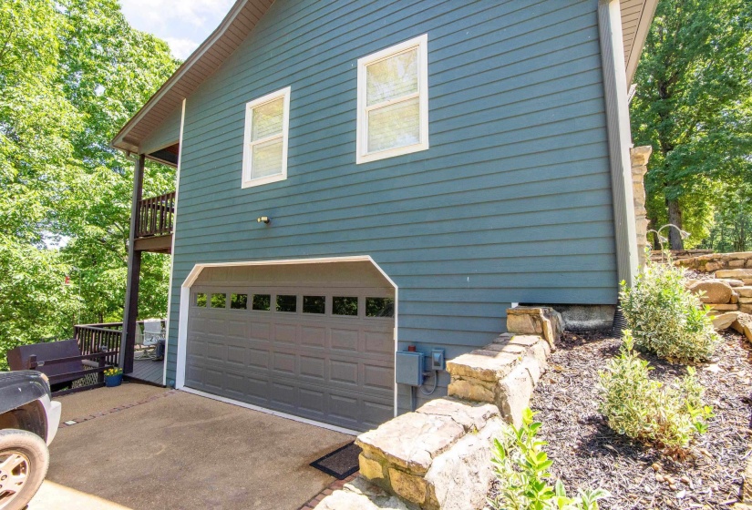 140 RIDGE VIEW DR, Savannah, Tennessee 38372-9999, 5 Bedrooms Bedrooms, 10 Rooms Rooms,4 BathroomsBathrooms,Residential,For Sale,RIDGE VIEW,10208237