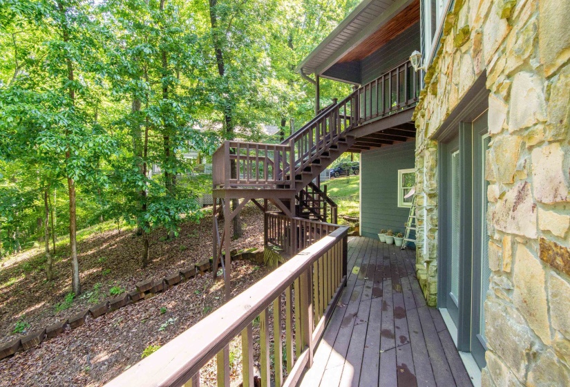 140 RIDGE VIEW DR, Savannah, Tennessee 38372-9999, 5 Bedrooms Bedrooms, 10 Rooms Rooms,4 BathroomsBathrooms,Residential,For Sale,RIDGE VIEW,10208237