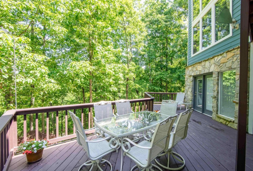 140 RIDGE VIEW DR, Savannah, Tennessee 38372-9999, 5 Bedrooms Bedrooms, 10 Rooms Rooms,4 BathroomsBathrooms,Residential,For Sale,RIDGE VIEW,10208237