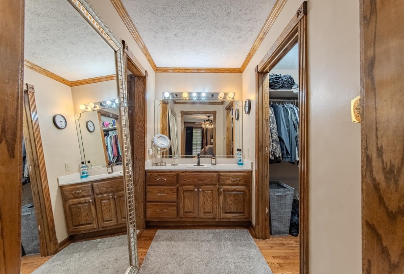 1075 HIGHWAY 203 HWY, Savannah, Tennessee 38372, 5 Bedrooms Bedrooms, 12 Rooms Rooms,3.2 BathroomsBathrooms,Residential,For Sale,HIGHWAY 203,10208292