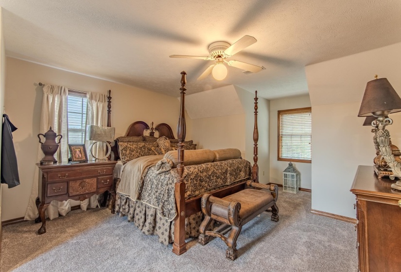 1075 HIGHWAY 203 HWY, Savannah, Tennessee 38372, 5 Bedrooms Bedrooms, 12 Rooms Rooms,3.2 BathroomsBathrooms,Residential,For Sale,HIGHWAY 203,10208292
