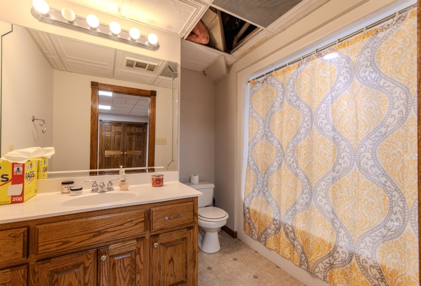 1075 HIGHWAY 203 HWY, Savannah, Tennessee 38372, 5 Bedrooms Bedrooms, 12 Rooms Rooms,3.2 BathroomsBathrooms,Residential,For Sale,HIGHWAY 203,10208292