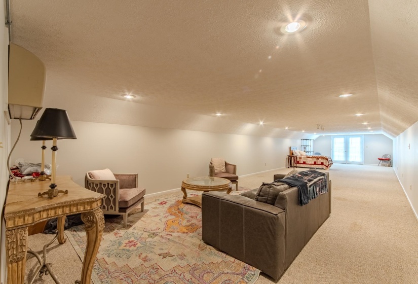 1075 HIGHWAY 203 HWY, Savannah, Tennessee 38372, 5 Bedrooms Bedrooms, 12 Rooms Rooms,3.2 BathroomsBathrooms,Residential,For Sale,HIGHWAY 203,10208292