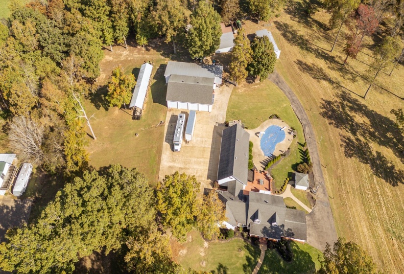 1075 HIGHWAY 203 HWY, Savannah, Tennessee 38372, 5 Bedrooms Bedrooms, 12 Rooms Rooms,3.2 BathroomsBathrooms,Residential,For Sale,HIGHWAY 203,10208292