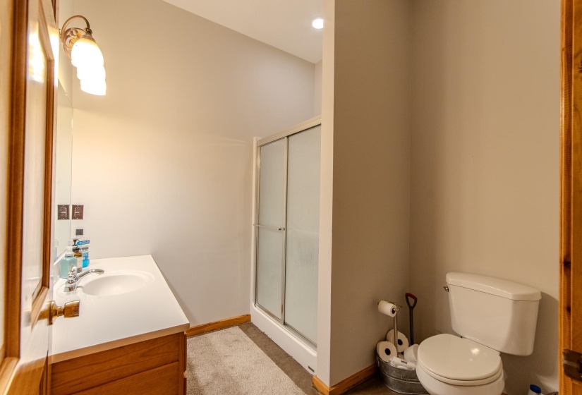 1075 HIGHWAY 203 HWY, Savannah, Tennessee 38372, 5 Bedrooms Bedrooms, 12 Rooms Rooms,3.2 BathroomsBathrooms,Residential,For Sale,HIGHWAY 203,10208292