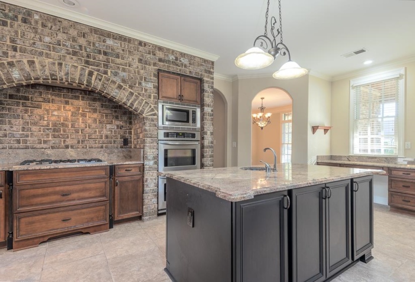 20 SURREY LOOP CIR, Byhalia, Mississippi 38611, 5 Bedrooms Bedrooms, 16 Rooms Rooms,3.1 BathroomsBathrooms,Residential,For Sale,SURREY LOOP,10208300