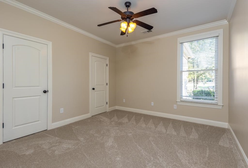 20 SURREY LOOP CIR, Byhalia, Mississippi 38611, 5 Bedrooms Bedrooms, 16 Rooms Rooms,3.1 BathroomsBathrooms,Residential,For Sale,SURREY LOOP,10208300