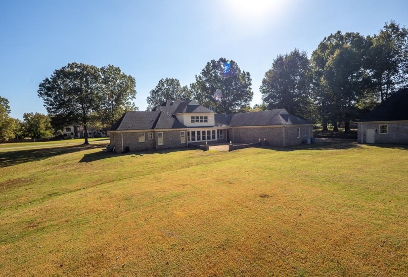 20 SURREY LOOP CIR, Byhalia, Mississippi 38611, 5 Bedrooms Bedrooms, 16 Rooms Rooms,3.1 BathroomsBathrooms,Residential,For Sale,SURREY LOOP,10208300