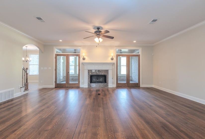 20 SURREY LOOP CIR, Byhalia, Mississippi 38611, 5 Bedrooms Bedrooms, 16 Rooms Rooms,3.1 BathroomsBathrooms,Residential,For Sale,SURREY LOOP,10208300