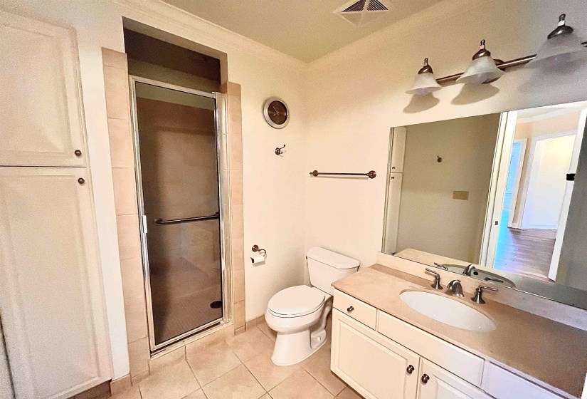 591 LEXINGTON CLUB CT, Memphis, Tennessee 38117, 2 Bedroom Bedrooms, 7 Room Rooms,2 BathroomBathrooms,Residential,For Sale,LEXINGTON CLUB,0,10208317