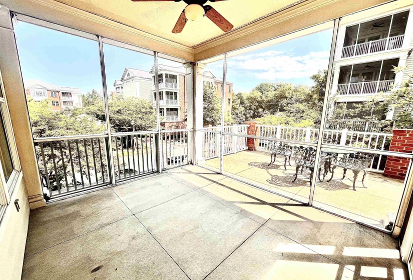 591 LEXINGTON CLUB CT, Memphis, Tennessee 38117, 2 Bedroom Bedrooms, 7 Room Rooms,2 BathroomBathrooms,Residential,For Sale,LEXINGTON CLUB,0,10208317