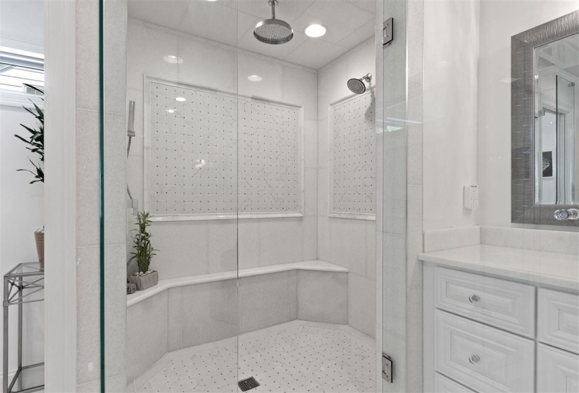1911 BRIERBROOK RD, Germantown, Tennessee 38138, 4 Bedrooms Bedrooms, 9 Rooms Rooms,4 BathroomsBathrooms,Residential,For Sale,BRIERBROOK,10208408
