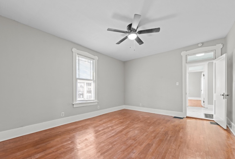 96 EVERGREEN ST, Memphis, Tennessee 38104, 4 Bedrooms Bedrooms, 6 Rooms Rooms,2 BathroomsBathrooms,Residential,For Sale,EVERGREEN,10208428
