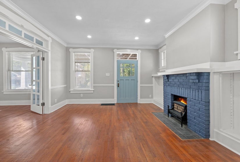 96 EVERGREEN ST, Memphis, Tennessee 38104, 4 Bedrooms Bedrooms, 6 Rooms Rooms,2 BathroomsBathrooms,Residential,For Sale,EVERGREEN,10208428