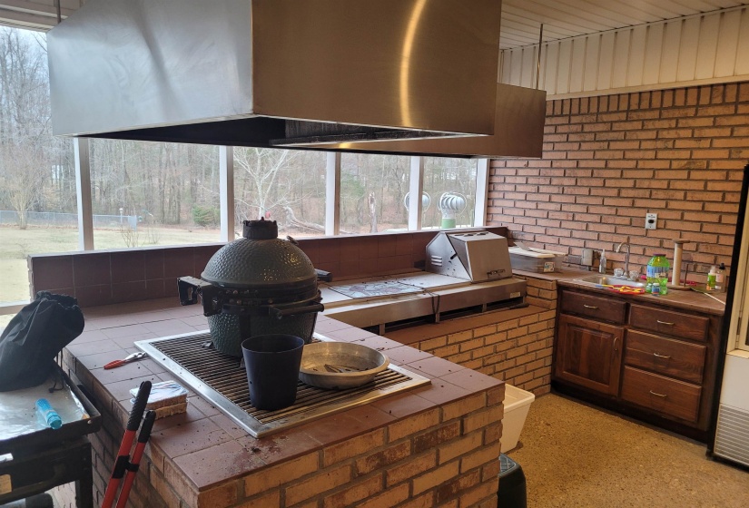 485 ROBIN HOOD LOOP, Savannah, Tennessee 38372-7510, 4 Bedrooms Bedrooms, 11 Rooms Rooms,4 BathroomsBathrooms,Residential,For Sale,ROBIN HOOD,10208535