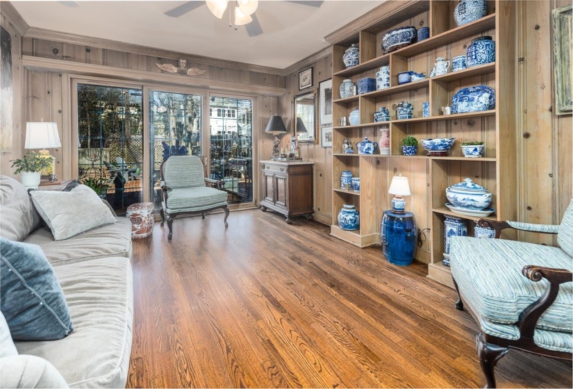 2246 COURT AVE, Memphis, Tennessee 38104, 4 Bedrooms Bedrooms, 9 Rooms Rooms,3 BathroomsBathrooms,Residential,For Sale,COURT,10208557