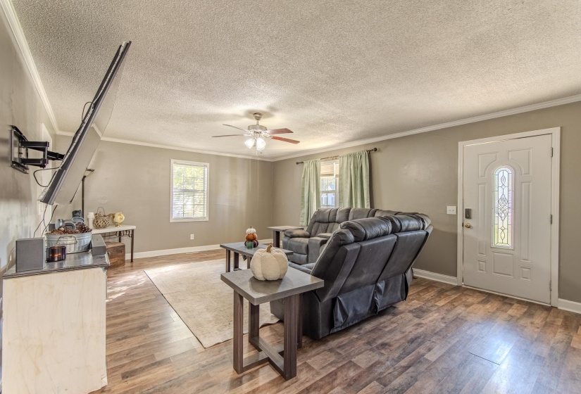 41 BARTLEY DR, Savannah, Tennessee 38372, 3 Bedrooms Bedrooms, 7 Rooms Rooms,2 BathroomsBathrooms,Residential,For Sale,BARTLEY,10208559