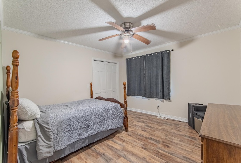 41 BARTLEY DR, Savannah, Tennessee 38372, 3 Bedrooms Bedrooms, 7 Rooms Rooms,2 BathroomsBathrooms,Residential,For Sale,BARTLEY,10208559