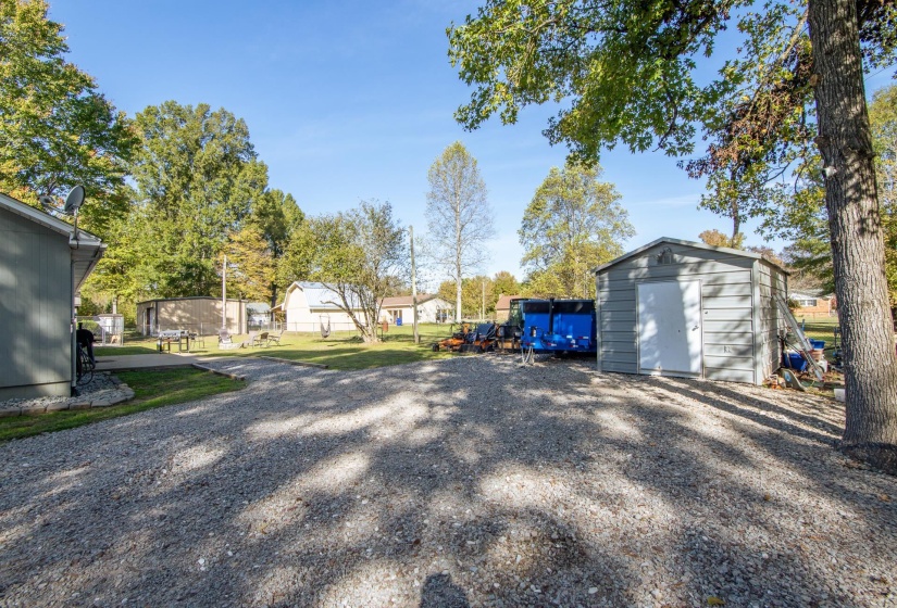 41 BARTLEY DR, Savannah, Tennessee 38372, 3 Bedrooms Bedrooms, 7 Rooms Rooms,2 BathroomsBathrooms,Residential,For Sale,BARTLEY,10208559