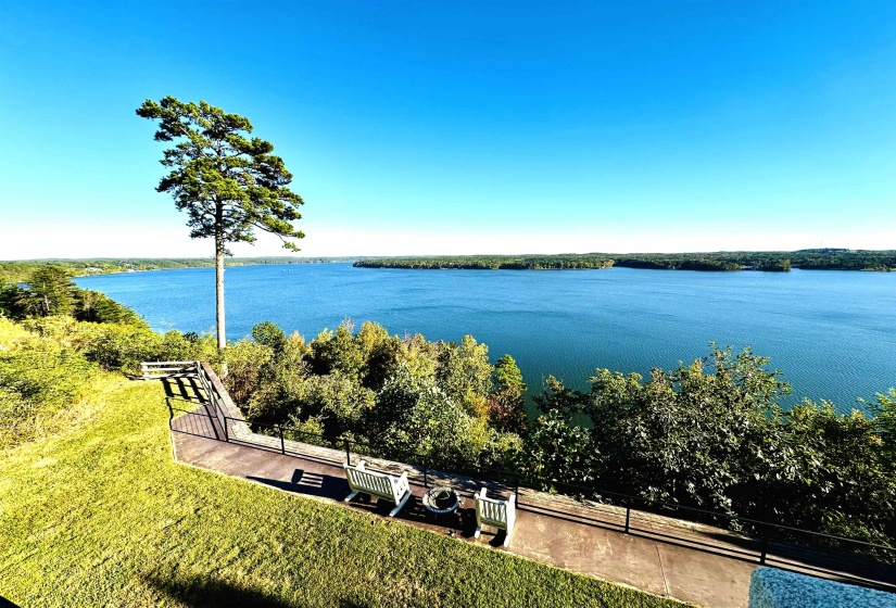 115 WESTSHORE RDG, Savannah, Tennessee 38372, 4 Bedrooms Bedrooms, 11 Rooms Rooms,3.1 BathroomsBathrooms,Residential,For Sale,WESTSHORE,10208594
