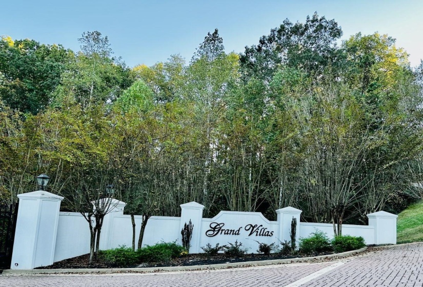115 WESTSHORE RDG, Savannah, Tennessee 38372, 4 Bedroom Bedrooms, 11 Room Rooms,3.1 BathroomBathrooms,Residential,For Sale,WESTSHORE,0,10208594