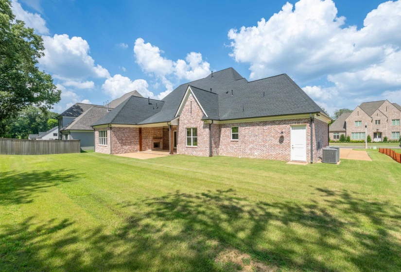 3649 SILVER LAUREL DR, Germantown, Tennessee 38138, 4 Bedroom Bedrooms, 11 Room Rooms,4.1 BathroomBathrooms,Residential,For Sale,SILVER LAUREL,0,10208364
