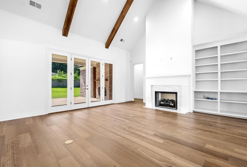 3649 SILVER LAUREL DR, Germantown, Tennessee 38138, 4 Bedroom Bedrooms, 11 Room Rooms,4.1 BathroomBathrooms,Residential,For Sale,SILVER LAUREL,0,10208364
