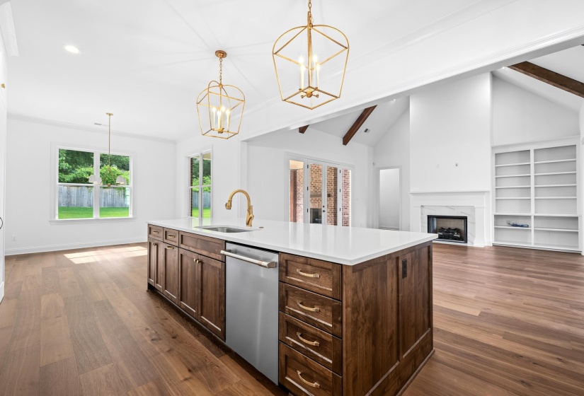 3649 SILVER LAUREL DR, Germantown, Tennessee 38138, 4 Bedroom Bedrooms, 11 Room Rooms,4.1 BathroomBathrooms,Residential,For Sale,SILVER LAUREL,0,10208364