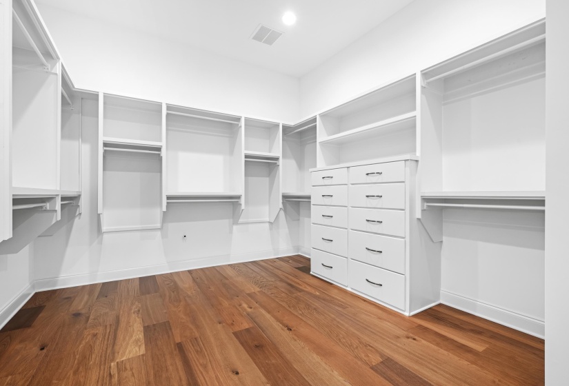 3649 SILVER LAUREL DR, Germantown, Tennessee 38138, 4 Bedroom Bedrooms, 11 Room Rooms,4.1 BathroomBathrooms,Residential,For Sale,SILVER LAUREL,0,10208364