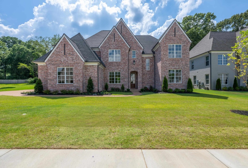 3649 SILVER LAUREL DR, Germantown, Tennessee 38138, 4 Bedroom Bedrooms, 11 Room Rooms,4.1 BathroomBathrooms,Residential,For Sale,SILVER LAUREL,0,10208364