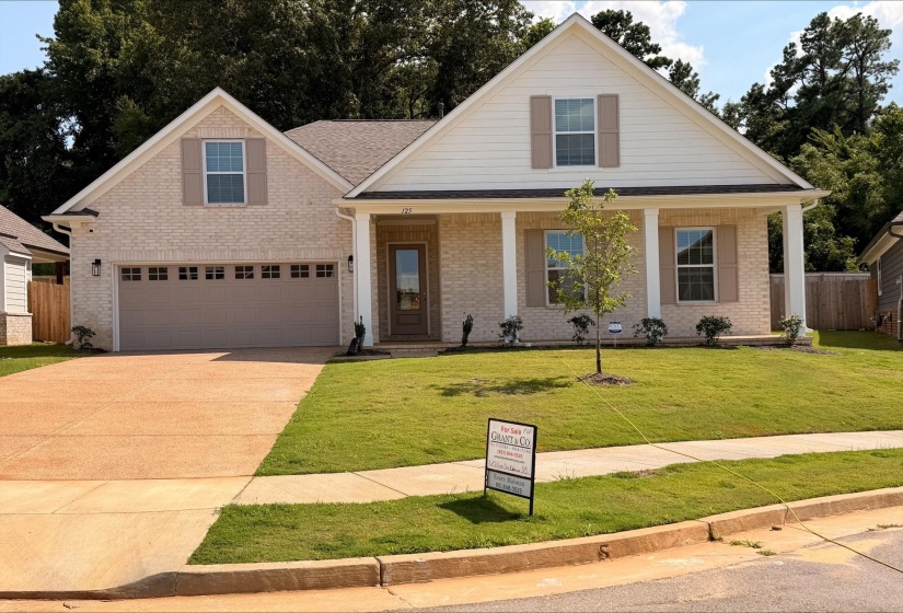 125 LIVE OAK CV, Oakland, Tennessee 38060, 5 Bedroom Bedrooms, 12 Room Rooms,2.1 BathroomBathrooms,Residential,For Sale,LIVE OAK,0,10208643