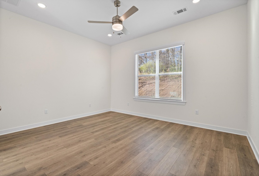 125 LIVE OAK CV, Oakland, Tennessee 38060, 5 Bedroom Bedrooms, 12 Room Rooms,2.1 BathroomBathrooms,Residential,For Sale,LIVE OAK,0,10208643