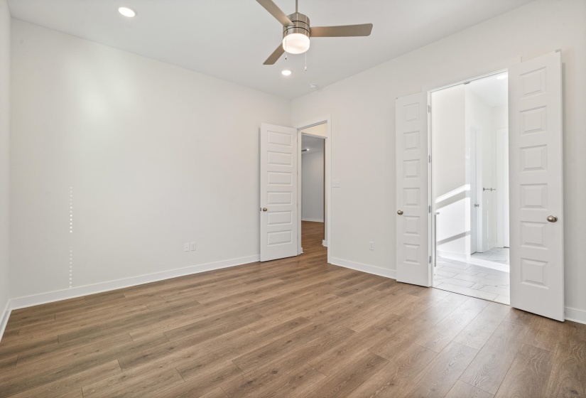 125 LIVE OAK CV, Oakland, Tennessee 38060, 5 Bedroom Bedrooms, 12 Room Rooms,2.1 BathroomBathrooms,Residential,For Sale,LIVE OAK,0,10208643