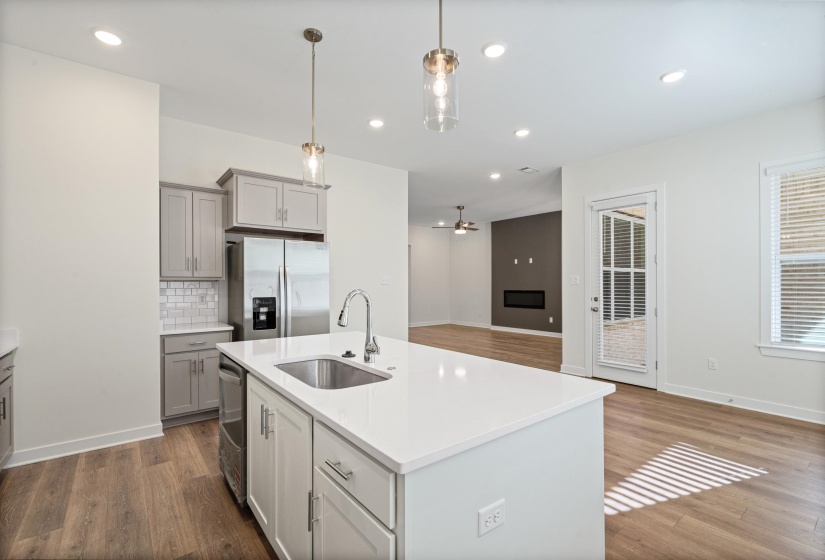 125 LIVE OAK CV, Oakland, Tennessee 38060, 5 Bedroom Bedrooms, 12 Room Rooms,2.1 BathroomBathrooms,Residential,For Sale,LIVE OAK,0,10208643