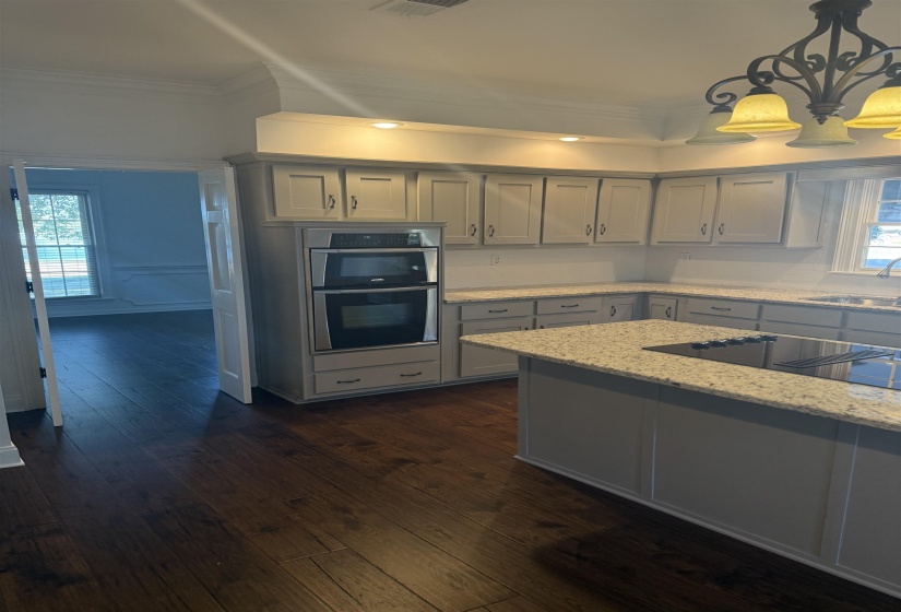 1196 LAKE POINTE DR, Collierville, Tennessee 38017, 4 Bedroom Bedrooms, 7 Room Rooms,2.1 BathroomBathrooms,Residential,For Sale,LAKE POINTE,0,10208692