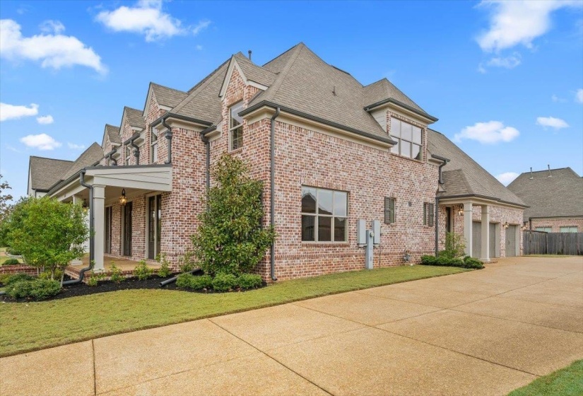 602 CYPRESS GREEN CV, Collierville, Tennessee 38017, 5 Bedroom Bedrooms, 15 Room Rooms,4.1 BathroomBathrooms,Residential,For Sale,CYPRESS GREEN,0,10208695