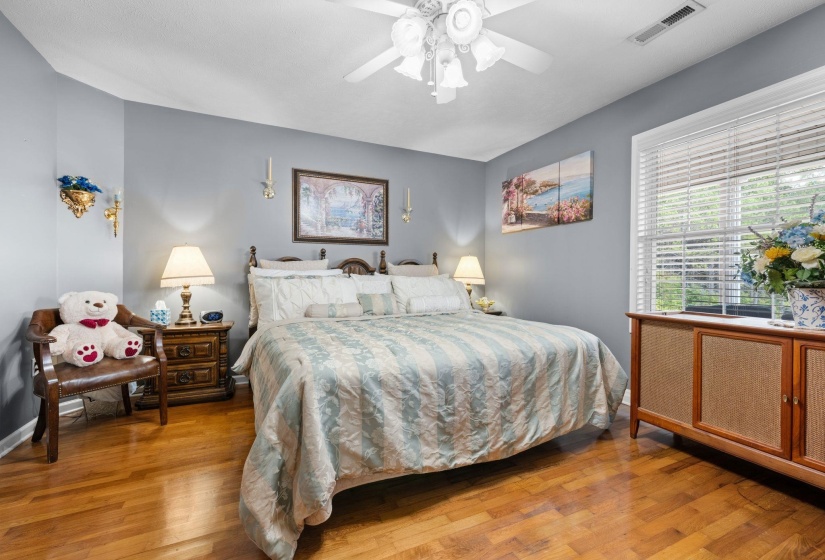 9691 HARDIN GRAVEYARD RD, Morris Chapel, Tennessee 38361, 4 Bedrooms Bedrooms, 12 Rooms Rooms,3.1 BathroomsBathrooms,Residential,For Sale,HARDIN GRAVEYARD,10208804