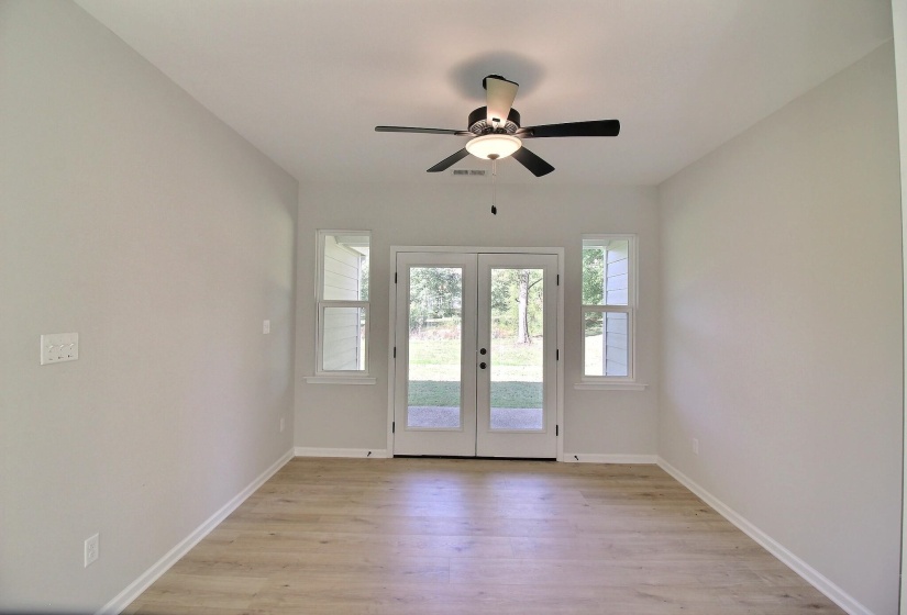 3290 RALEIGH LAGRANGE DR, Unicorp/Rossville, Tennessee 38066, 3 Bedrooms Bedrooms, 7 Rooms Rooms,2 BathroomsBathrooms,Residential,For Sale,RALEIGH LAGRANGE,10208836