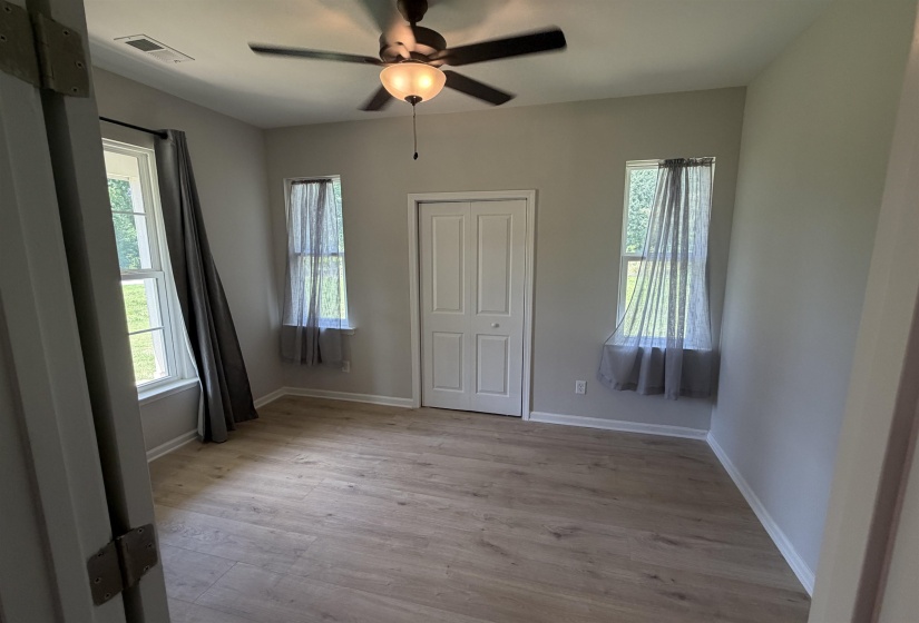 3290 RALEIGH LAGRANGE DR, Unicorp/Rossville, Tennessee 38066, 3 Bedrooms Bedrooms, 7 Rooms Rooms,2 BathroomsBathrooms,Residential,For Sale,RALEIGH LAGRANGE,10208836