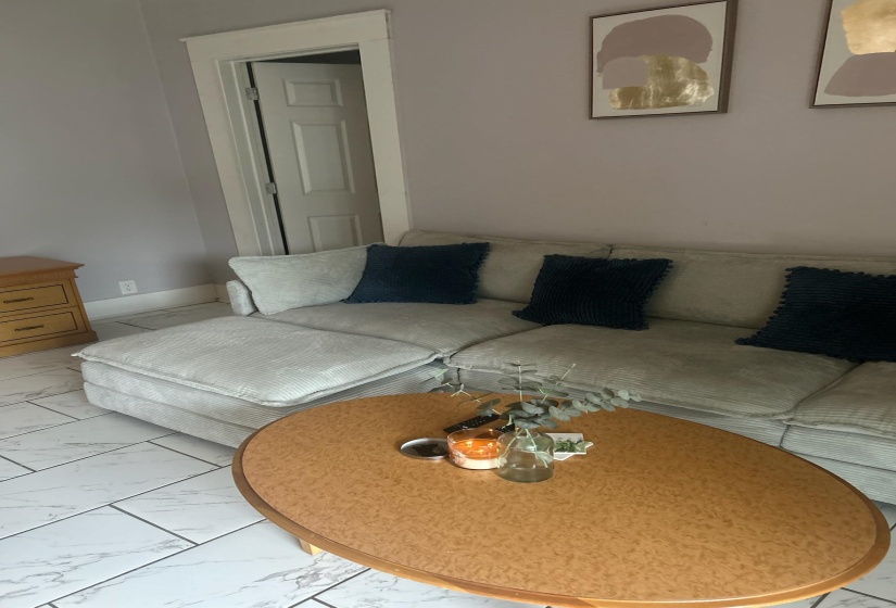 635 MERTON AVE, Memphis, Tennessee 38112, 2 Bedrooms Bedrooms, 5 Rooms Rooms,1.1 BathroomsBathrooms,Residential,For Sale,MERTON,10208861