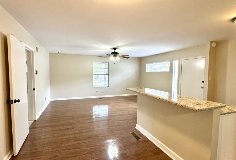 501 GERALD RD, Memphis, Tennessee 38122, 3 Bedrooms Bedrooms, 8 Rooms Rooms,2 BathroomsBathrooms,Residential,For Sale,GERALD,10209135