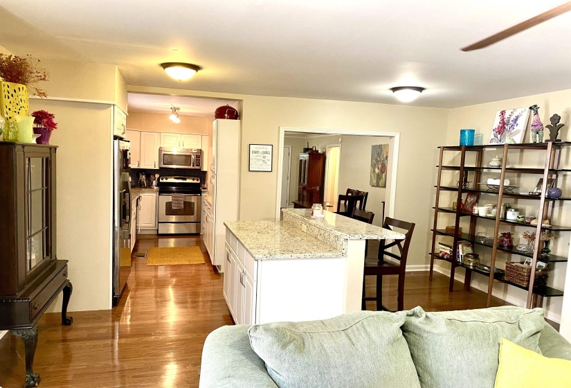 501 GERALD RD, Memphis, Tennessee 38122, 3 Bedrooms Bedrooms, 8 Rooms Rooms,2 BathroomsBathrooms,Residential,For Sale,GERALD,10209135