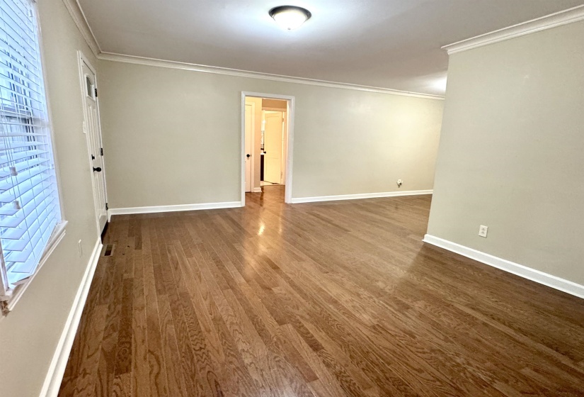 501 GERALD RD, Memphis, Tennessee 38122, 3 Bedrooms Bedrooms, 8 Rooms Rooms,2 BathroomsBathrooms,Residential,For Sale,GERALD,10209135