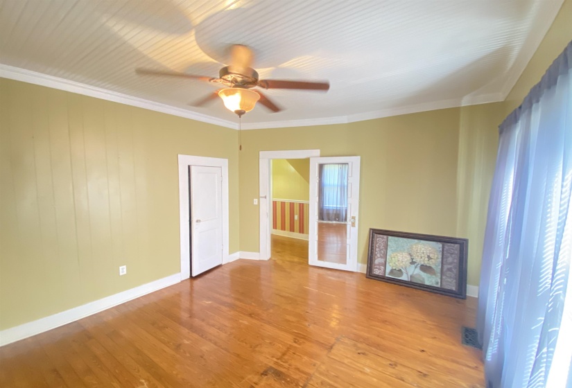 240 OAK ST, Adamsville, Tennessee 38310, 3 Bedrooms Bedrooms, 7 Rooms Rooms,1 BathroomBathrooms,Residential,For Sale,OAK,10209118